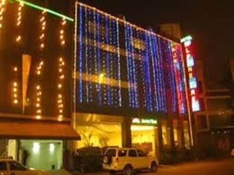 Hotel Alpine Tree Нью-Дели Экстерьер фото
